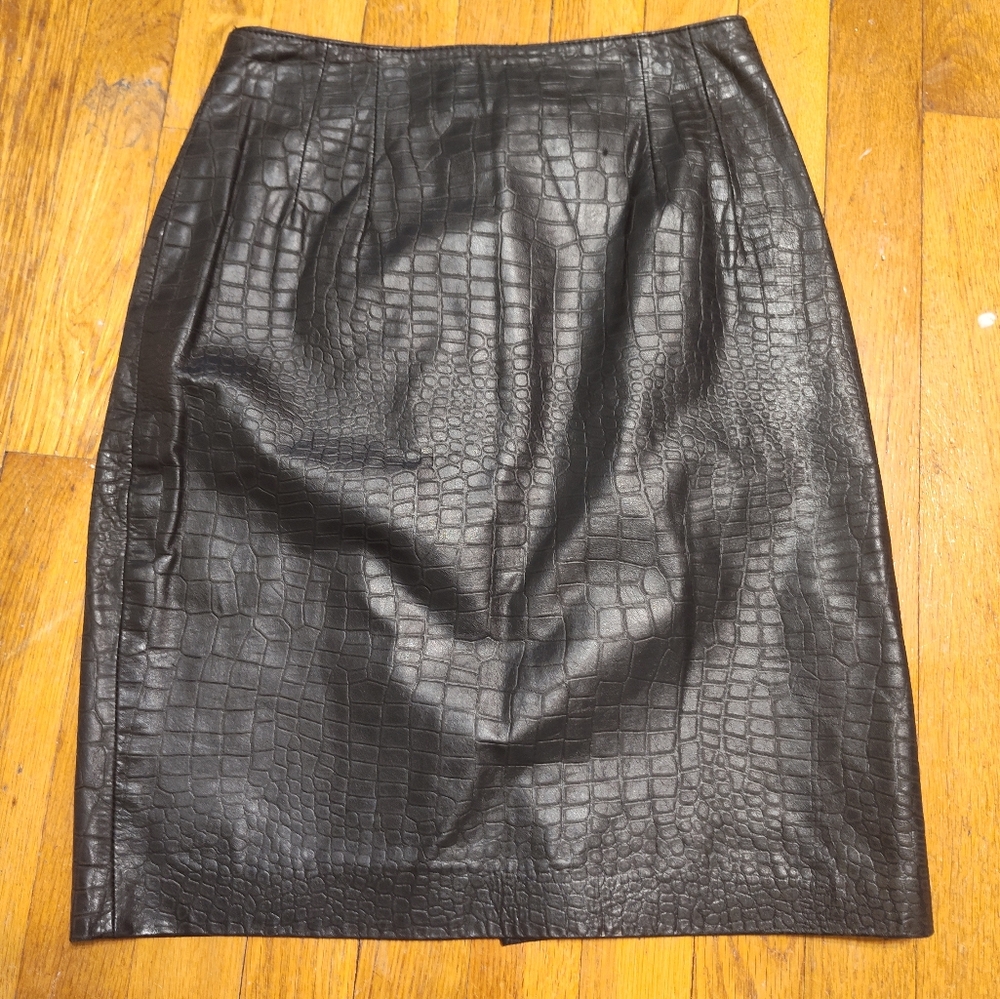 Bagatelle croc embossed leather skirt size 4